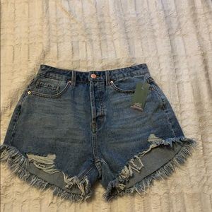 Sold-🆕 High Rise Ripped Denim Shorts